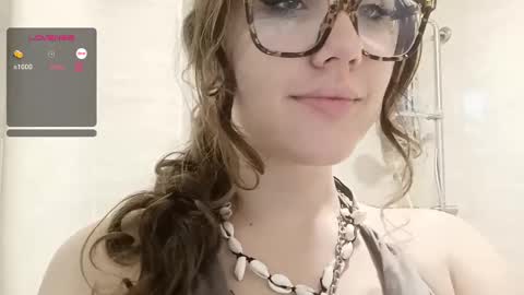 Snapshot of mia_boone chatting on January 20, 10:51 am mia_boone online show from January 20, 10:51 am