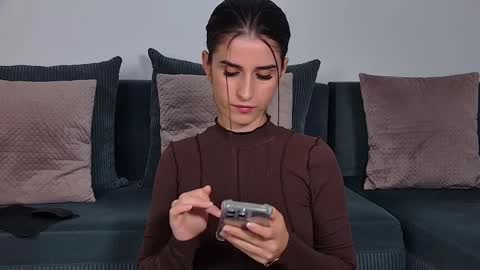 Snapshot of mia_carter99 chatting on November 14, 9:46 pm Freya Allen online show from November 14, 9:46 pm