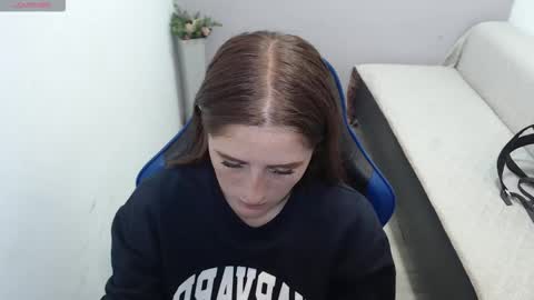 Snapshot of mia_diaz1 chatting on November 8, 2:17 pm Mia online show from November 8, 2:17 pm