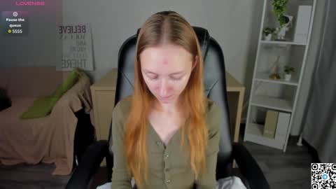 Snapshot of mia_e1fie chatting on November 2, 10:17 am mia_e1fie online show from November 2, 10:17 am