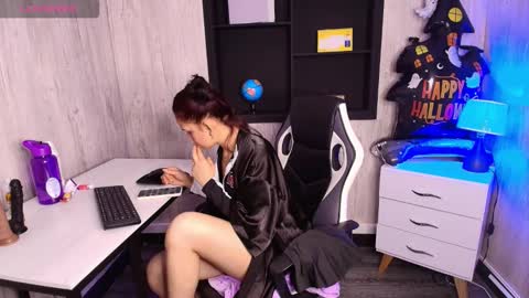 mia_esposito2 online show from November 6, 3:51 am