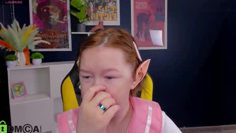 Mia online show from November 22, 3:16 am