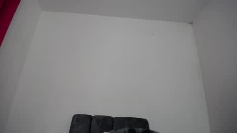 M I A online show from November 23, 10:59 am