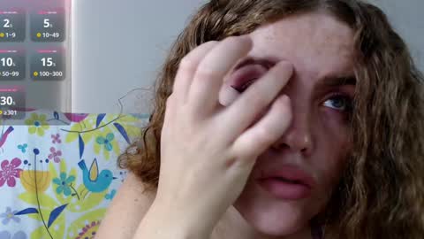 Snapshot of mia_fooxx chatting on December 20, 1:33 pm mia_fooxx online show from December 20, 1:33 pm