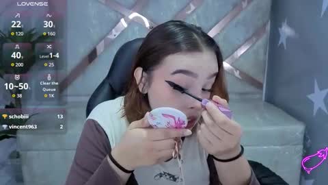 Mia online show from March 14, 1:16 pm