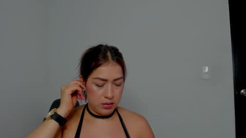 Snapshot of mia_garcia2 chatting on November 22, 10:42 pm MIA online show from November 22, 10:42 pm