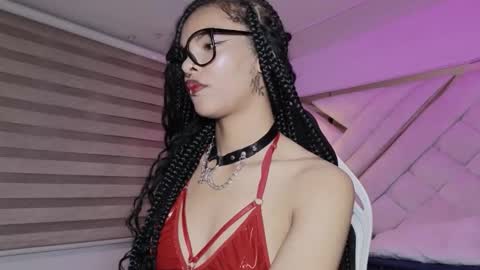 Mia online show from March 8, 2:59 am