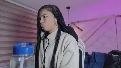 Mia online show from March 15, 3:12 am