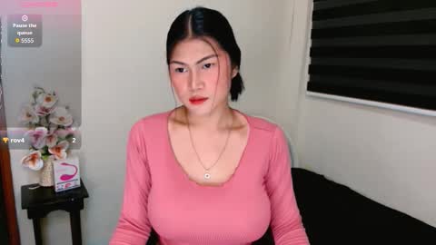 Snapshot of mia_hollywood chatting on October 13, 3:01 pm mia online show from October 13, 3:01 pm