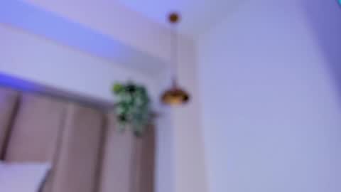 Snapshot of mia_holson chatting on March 1, 6:43 pm I am Mia online show from March 1, 6:43 pm