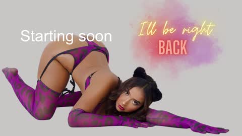 Snapshot of mia_lacy chatting on December 22, 10:36 pm mia_lacy online show from December 22, 10:36 pm
