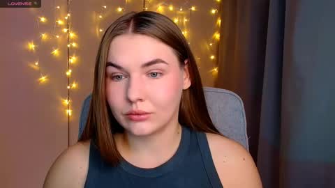 mia_lemm online show from September 25, 8:40 am