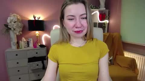 Mia online show from December 31, 11:20 am