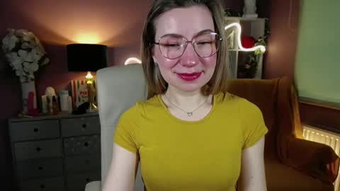 Mia online show from February 20, 8:06 am