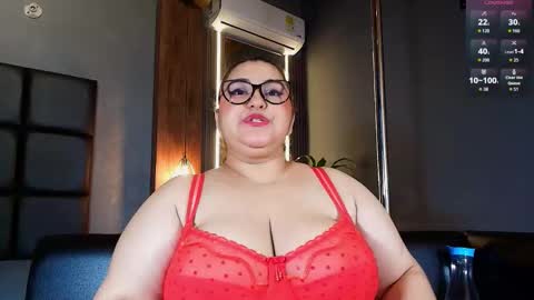 Snapshot of mia_lyssy chatting on March 3, 12:17 am MIA online show from March 3, 12:17 am