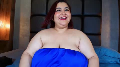 Snapshot of mia_lyssy chatting on March 4, 12:16 am MIA online show from March 4, 12:16 am