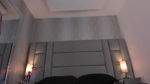    online show from November 22, 8:19 pm