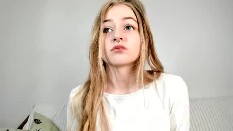 Mia here Appreciate your support online show from April 16, 7:31 am