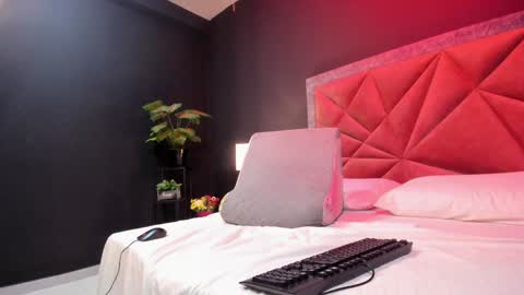 MIA  online show from January 5, 10:19 pm