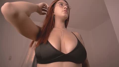 mia independent model online show from January 7, 2:30 pm