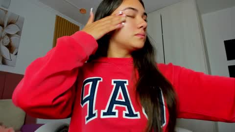 Mia Nevaeh - follow me online show from January 4, 8:27 pm