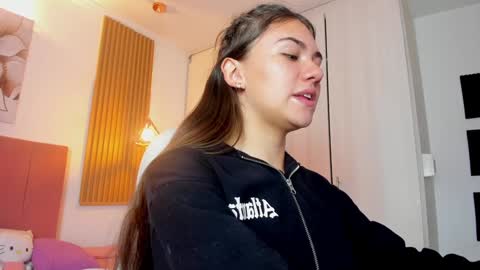 Mia Nevaeh - follow me online show from January 21, 10:08 pm