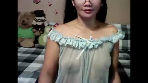 Snapshot of mia_rein chatting on January 19, 9:44 am mia_rein online show from January 19, 9:44 am