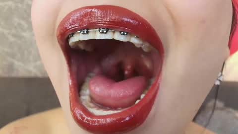 Snapshot of mia_roux13 chatting on February 20, 10:26 pm Mia Roux online show from February 20, 10:26 pm