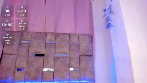 mia_royal online show from February 5, 7:40 pm