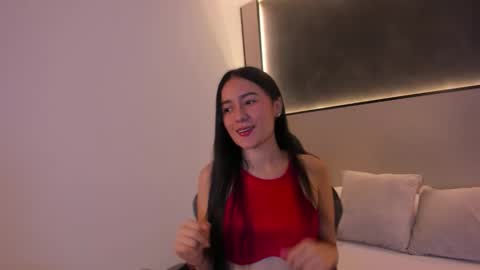 M I A online show from January 17, 11:59 am