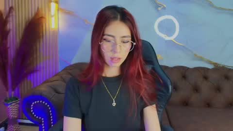 Snapshot of mia_tf chatting on October 3, 1:41 pm Mia online show from October 3, 1:41 pm