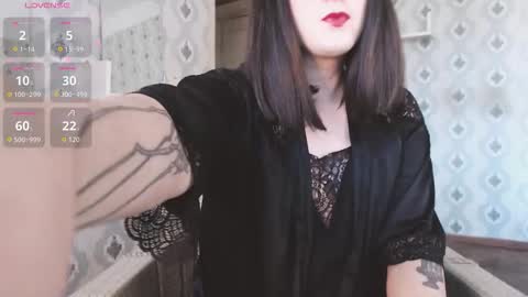 Snapshot of mia_wallase chatting on September 21, 7:10 am mia_wallase online show from September 21, 7:10 am