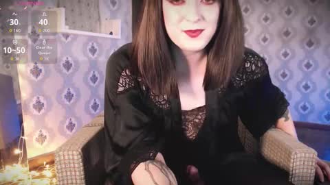 Snapshot of mia_wallase chatting on September 25, 10:57 pm mia_wallase online show from September 25, 10:57 pm