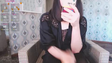 Snapshot of mia_wallase chatting on November 5, 10:48 am mia_wallase online show from November 5, 10:48 am