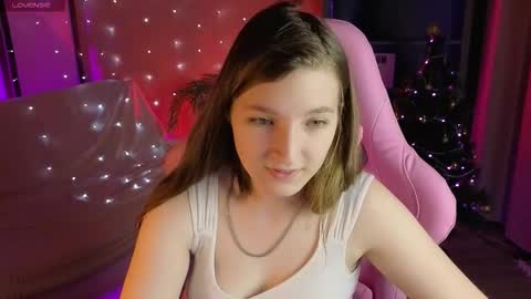 Mia online show from December 17, 9:26 am