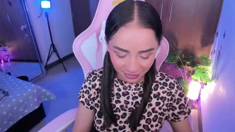 Snapshot of miaa_06 chatting on November 11, 11:49 pm mia nicolle online show from November 11, 11:49 pm