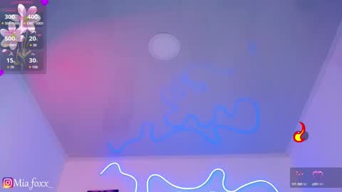 Snapshot of miaa_foxx_ chatting on January 28, 9:08 pm Mia online show from January 28, 9:08 pm