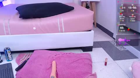 Mia online show from February 2, 2:34 pm