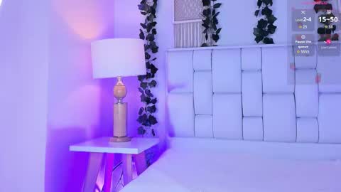 Mia online show from February 17, 11:40 am