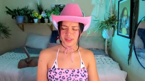 Miaa online show from October 24, 9:22 pm