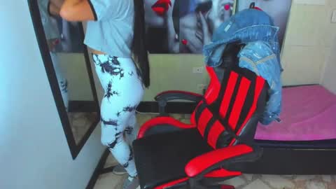       online show from October 9, 11:08 am