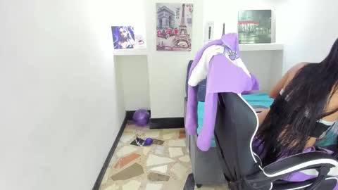       online show from October 10, 1:10 pm