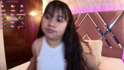 Snapshot of miaa_smiith1 chatting on January 28, 12:11 pm miaa_smiith1 online show from January 28, 12:11 pm