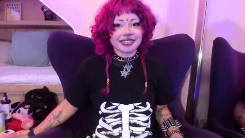 Snapshot of miaamane chatting on February 20, 3:52 pm Mia online show from February 20, 3:52 pm