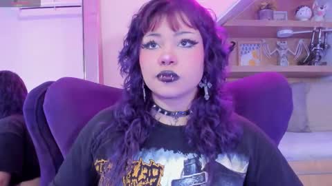 Snapshot of miaamane chatting on October 7, 3:58 am Mia online show from October 7, 3:58 am