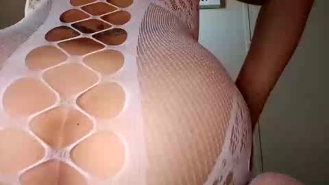 Mia Bueno online show from October 11, 11:14 pm