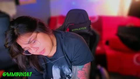 Snapshot of miacanela_xo chatting on November 23, 2:11 am Mia online show from November 23, 2:11 am