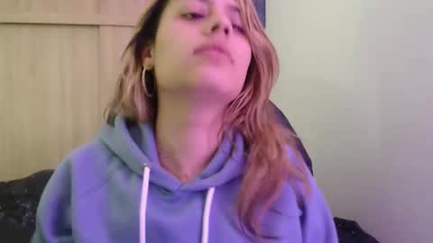 Snapshot of miacollings1 chatting on December 3, 3:32 pm Miia online show from December 3, 3:32 pm