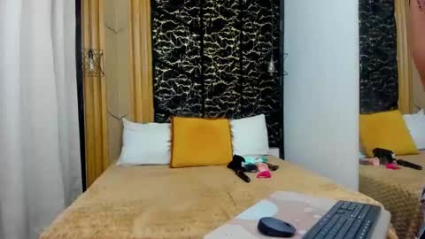 MiaCours online show from February 19, 7:32 pm