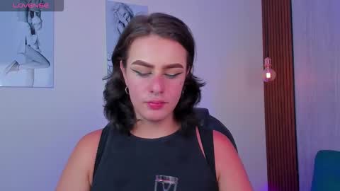 Mia Connor online show from October 27, 7:40 pm